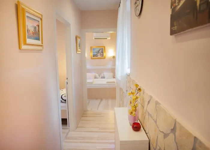 Barbara - Bojana Šibenik